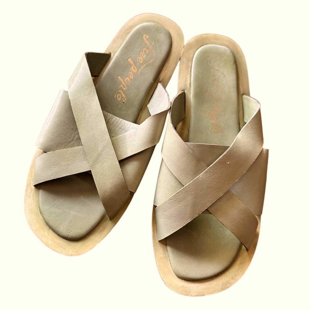 Free People Women's Del Mar Leather Slip On Sandals, size 8.5 EU 39